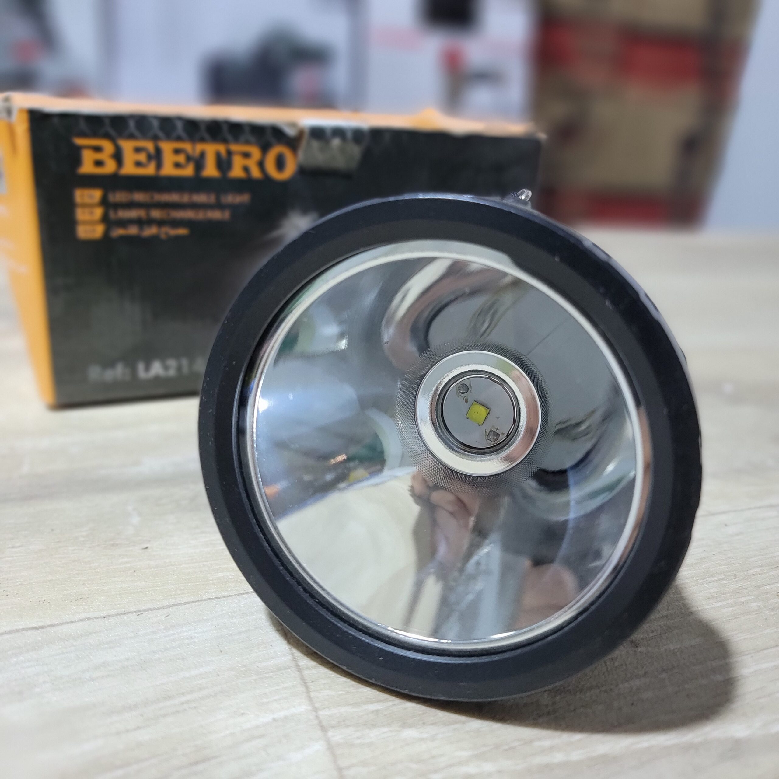 مصباح قابل للشحن beetro la214 - الصورة 3