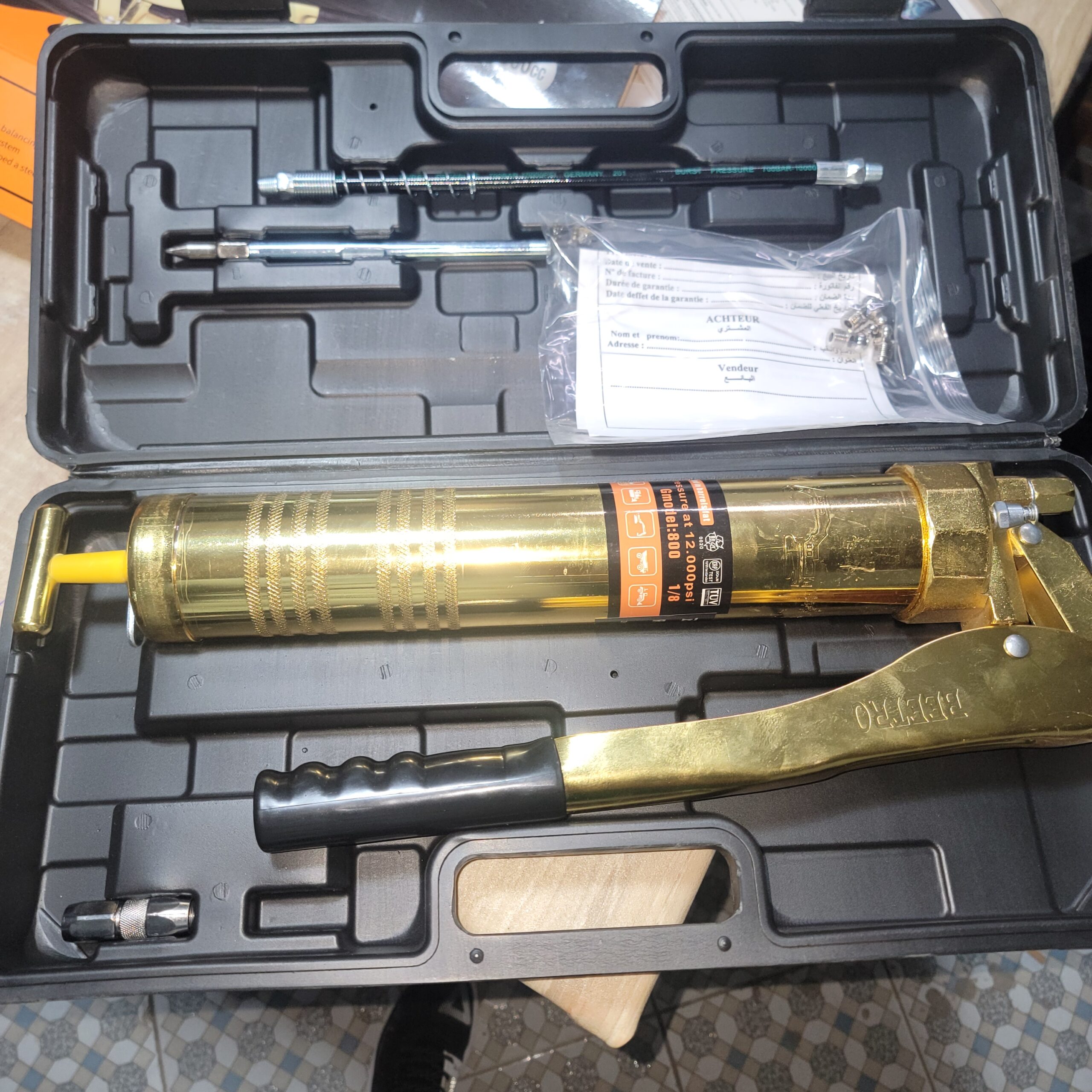 Pompe a graisse beetr et coupleur de graisse