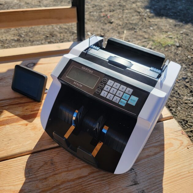 BE0158/حاسبة نقود محمولة بطارية مدمجة قابلة للشحن