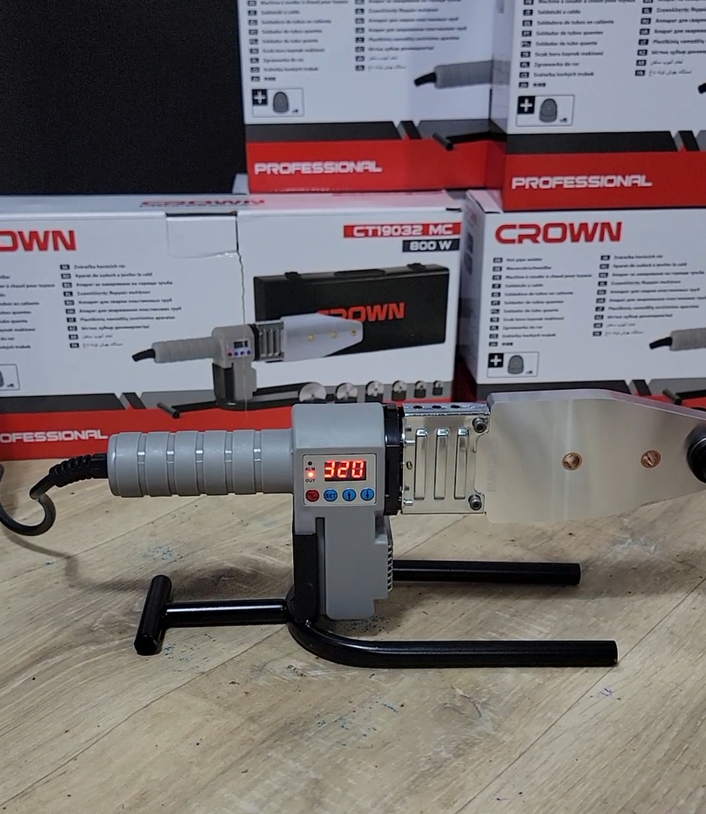 جهاز تلحيم انابيب بلاستيك كراون ct19032mc - الصورة 3