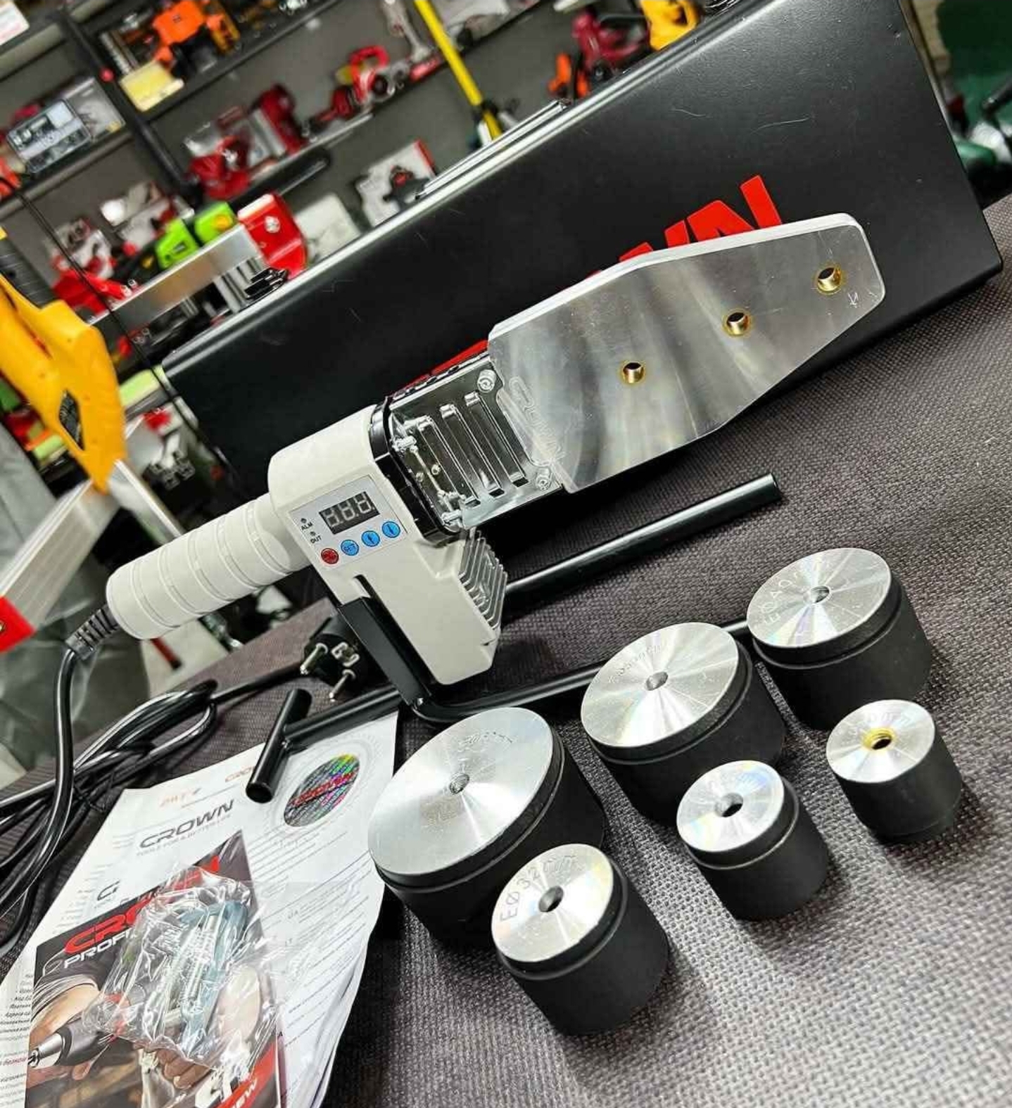 جهاز تلحيم انابيب بلاستيك كراون ct19032mc - الصورة 5