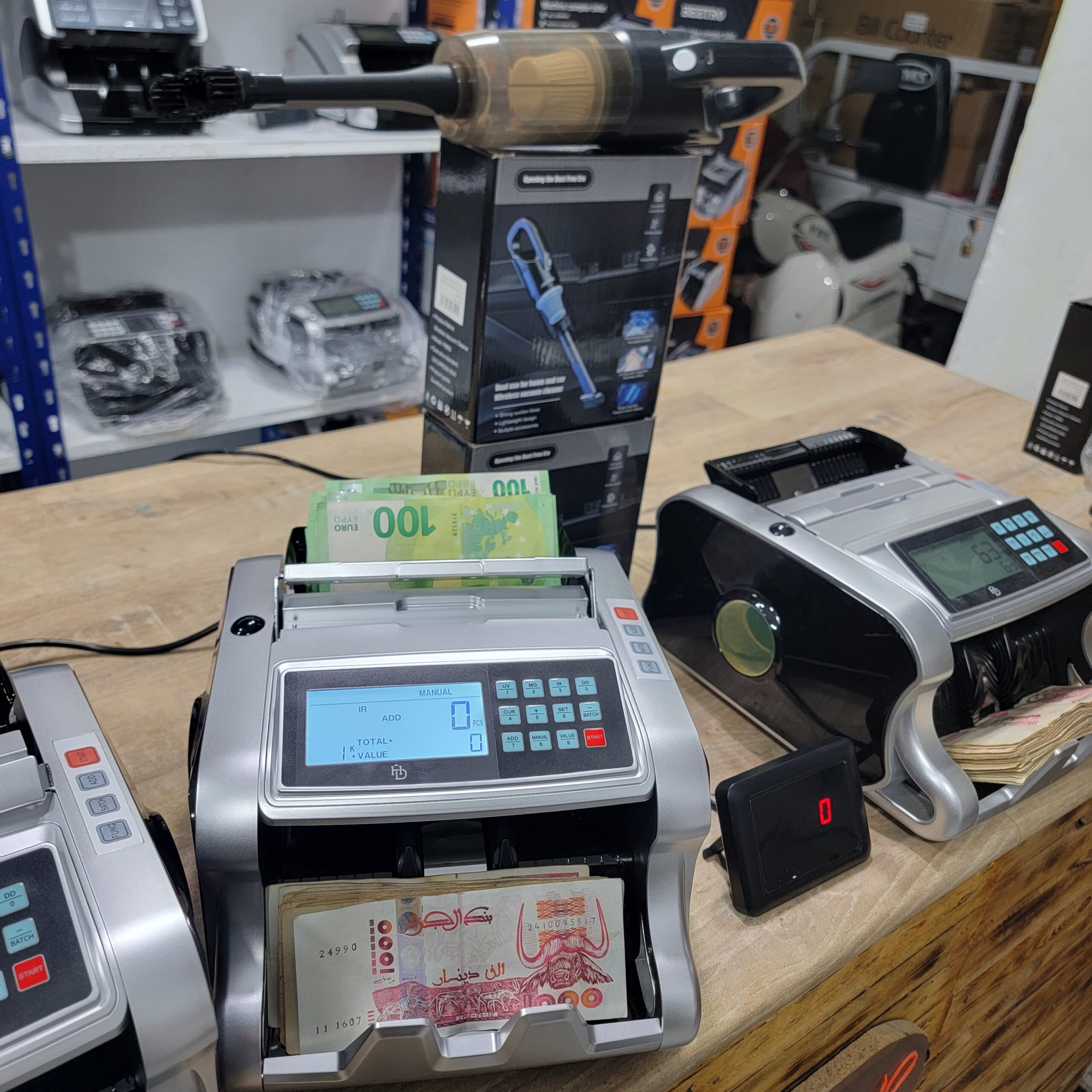 آلة عد نقود احترافية وكشف التزوير/HD 6600,AVEC ASPIRATEUR - الصورة 2