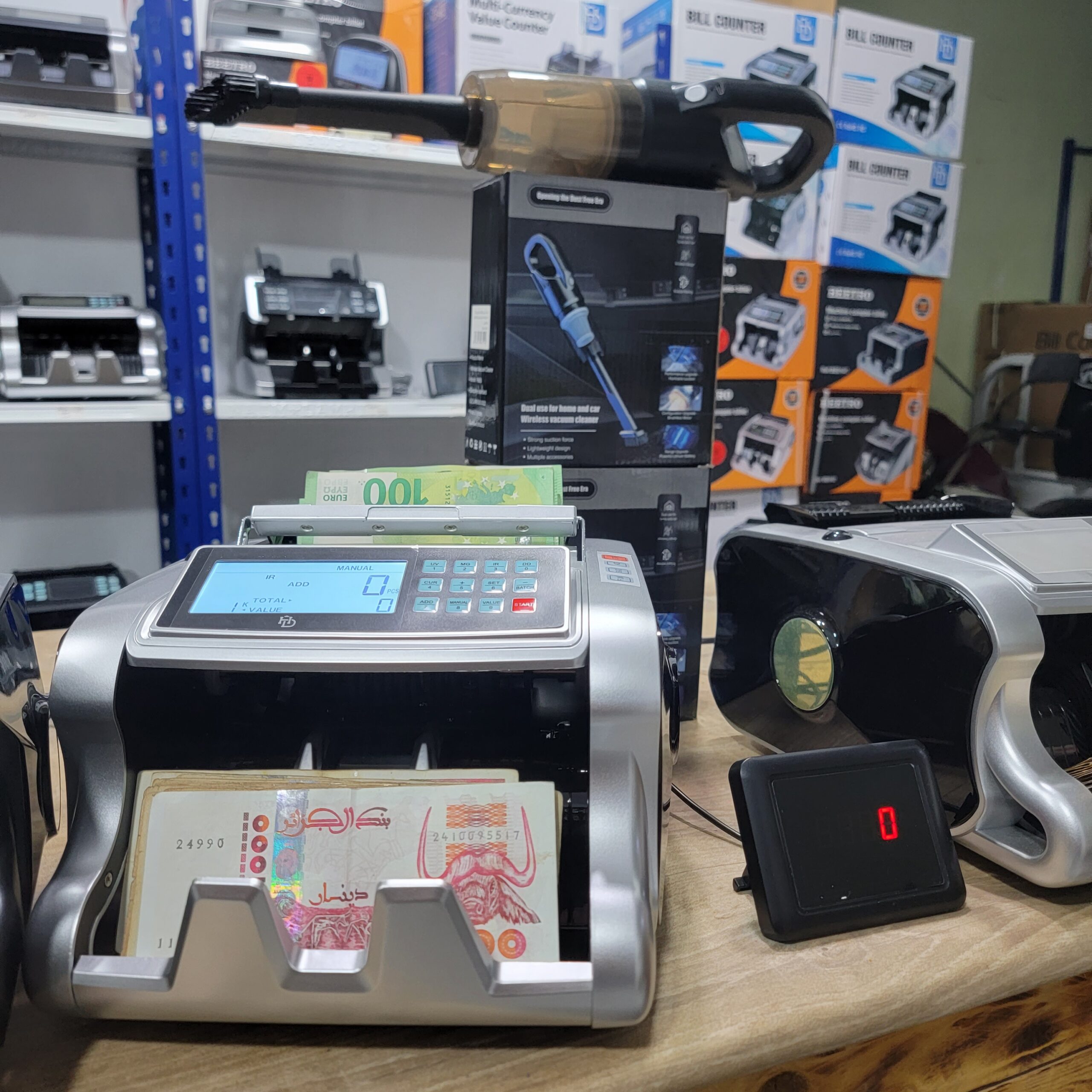 آلة عد نقود احترافية وكشف التزوير/HD 6600,AVEC ASPIRATEUR - الصورة 3