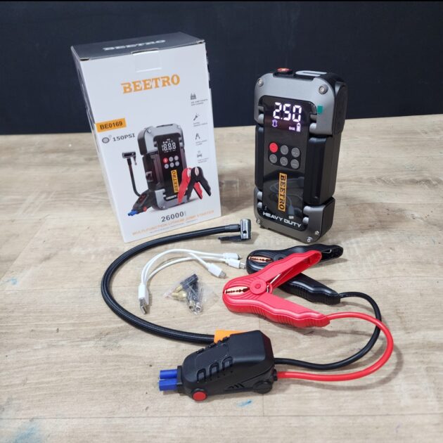 Power bank magic 5 in 1/gonfleur pneu/booster demareur auto/lamp led BE0169