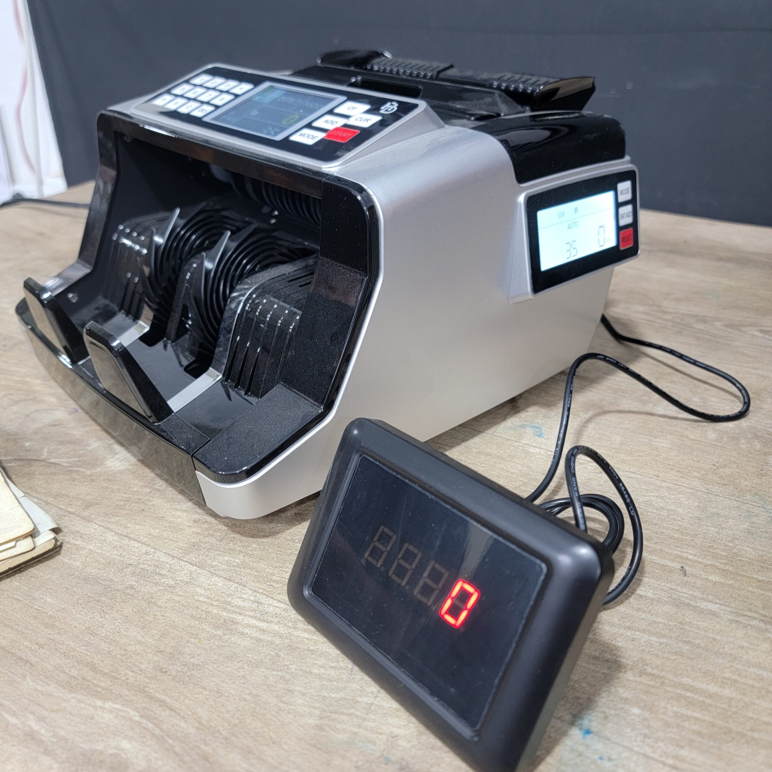 ماكينة عد النقود الورقية /HD-AL-7200 - الصورة 4