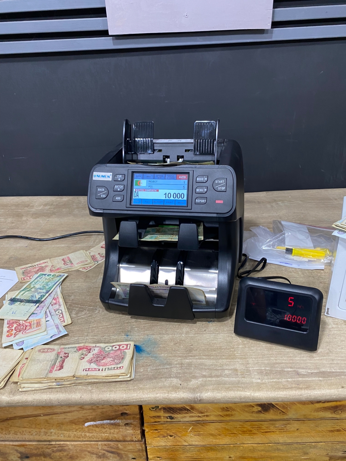 Compteuse des billet numen SH-208C - الصورة 6