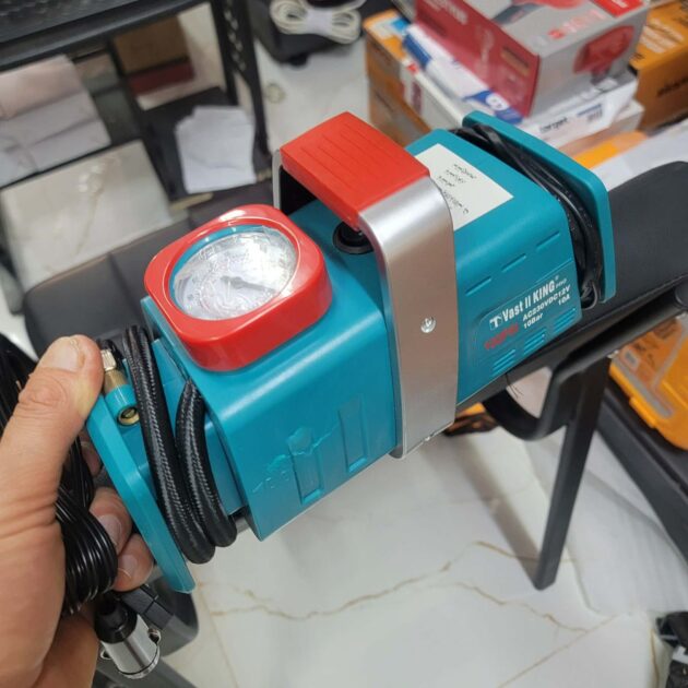 AUTOCOMPRISSEUR VASTKING 12/220V VK9034