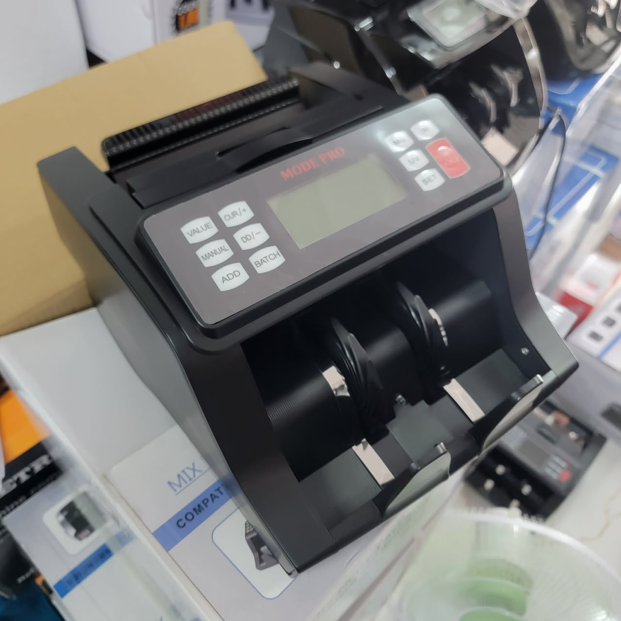 Compteuse de billets MODE PRO R801LCD professionnel - الصورة 2