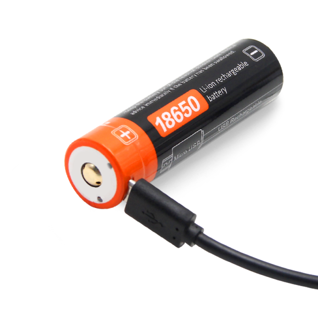 Batterie Rechargeable d'ion de 3.7V 2600mAh ICR 18650 Li avec le Port de chargement d'usb Micro